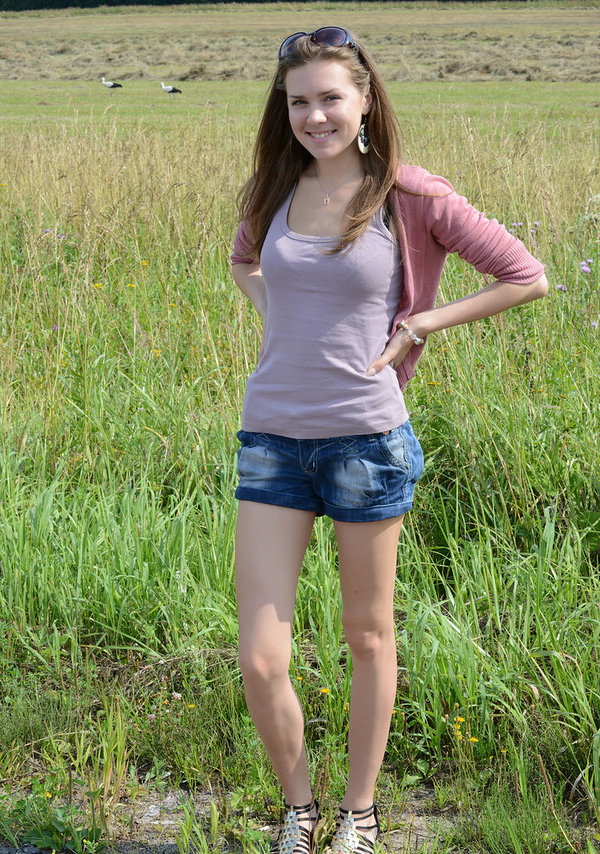 Юстричка, 19 лет, 3 размер груди